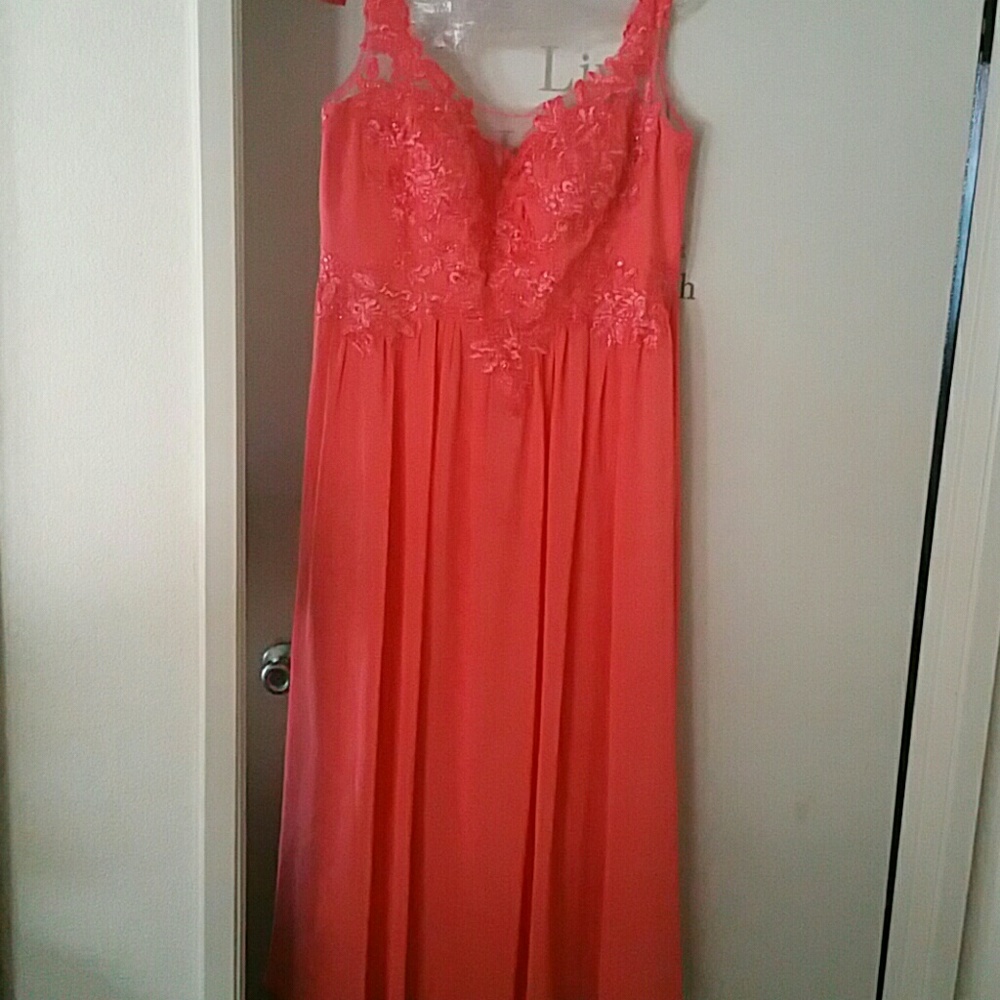 2x coral chiffon dress